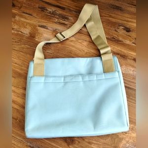 Crossbody messenger bag